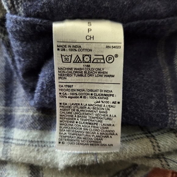 ⭐️Old Navy Mens Blue and Gray Casual Button Down Flannel Shirt Size Small - Picture 4 of 6